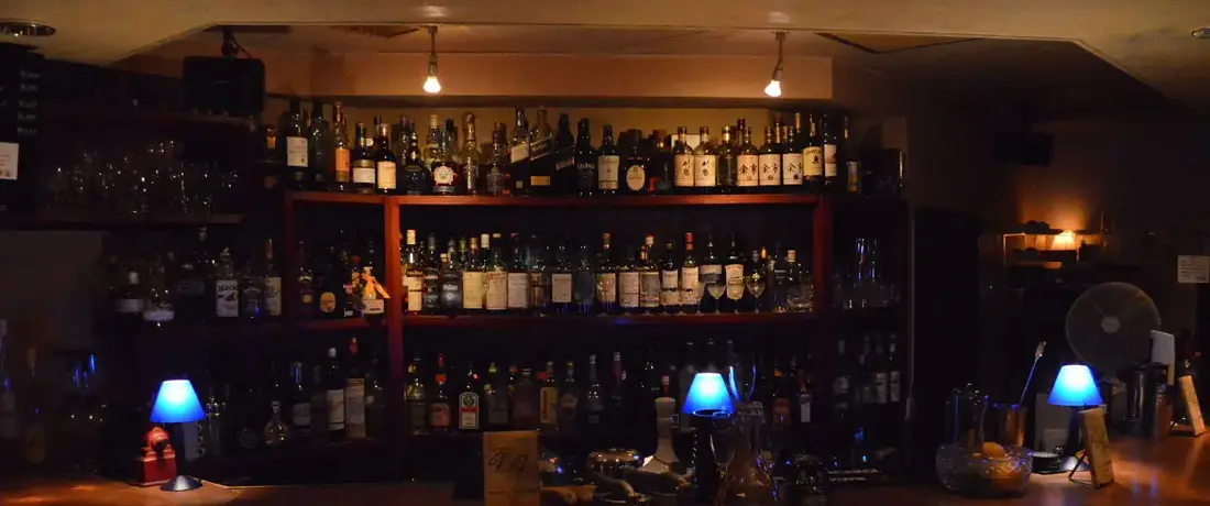 The Bar CASABLANCA 店内